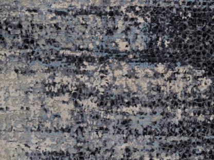 Modern / Contemporary hand-knotted wool/silk rug in Gray, 5' x 7'1" — SKU O092303 (view 5)