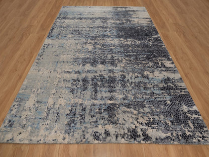 Modern / Contemporary hand-knotted wool/silk rug in Gray, 8'11" x 11'9" — SKU O092305 (view 2)