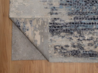 Modern / Contemporary hand-knotted wool/silk rug in Gray, 8'11" x 11'9" — SKU O092305 (view 4)