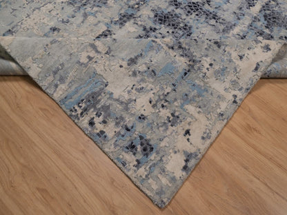 Modern / Contemporary hand-knotted wool/silk rug in Gray, 8'11" x 11'9" — SKU O092305 (view 6)