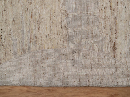 Modern / Contemporary hand-knotted wool rug in Ivory, 6' x 6' — SKU O092310 (view 3)