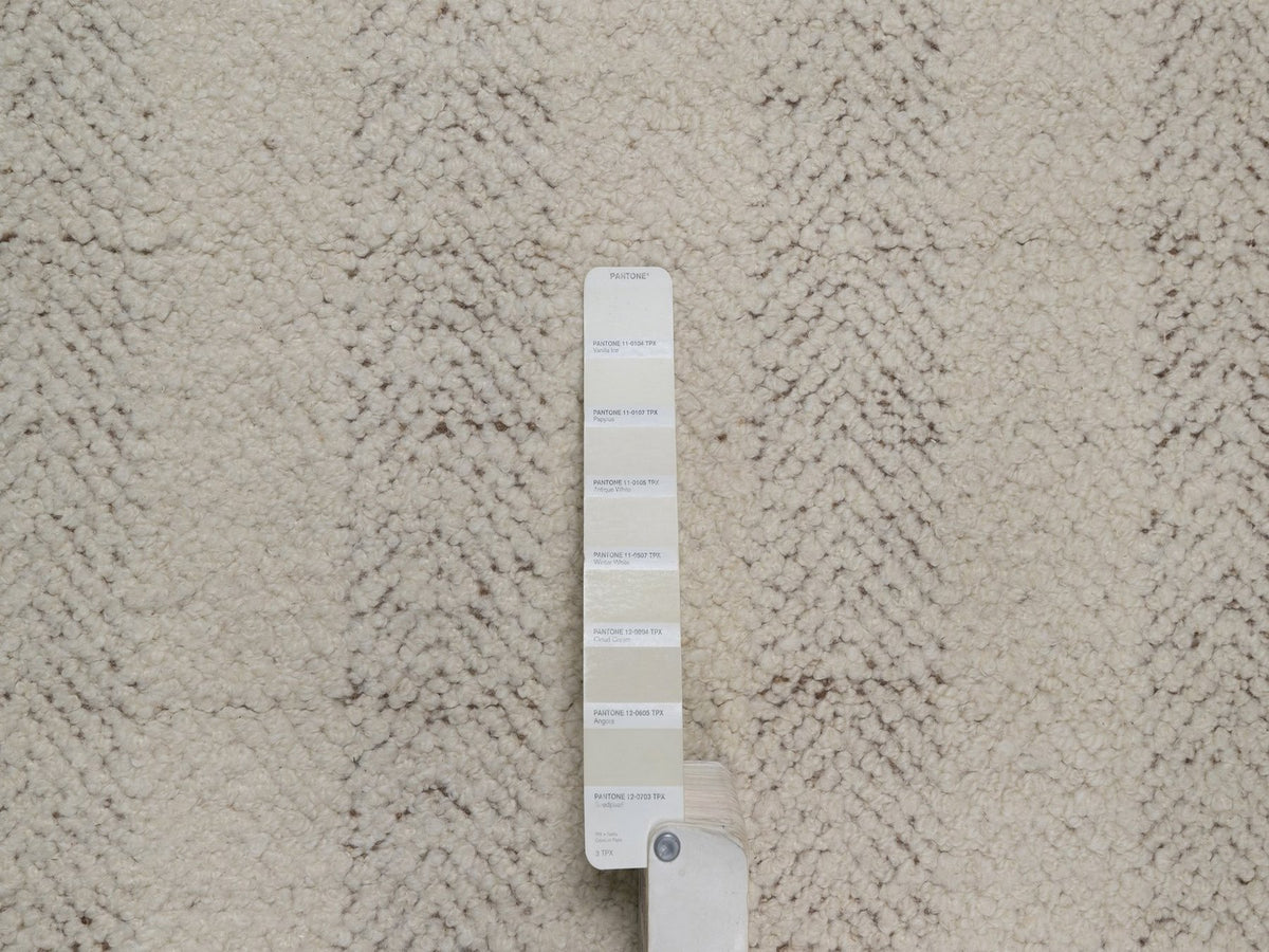 Modern / Contemporary hand-knotted wool rug in Ivory & Chocolate Brown, 5'11" x 5'11" — SKU O092311 (view 4)