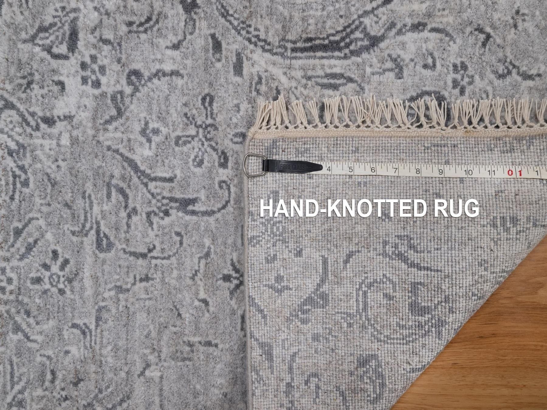 Transitional hand-knotted wool/silk rug in Gray, 2' x 3' — SKU O092317 (view 8)