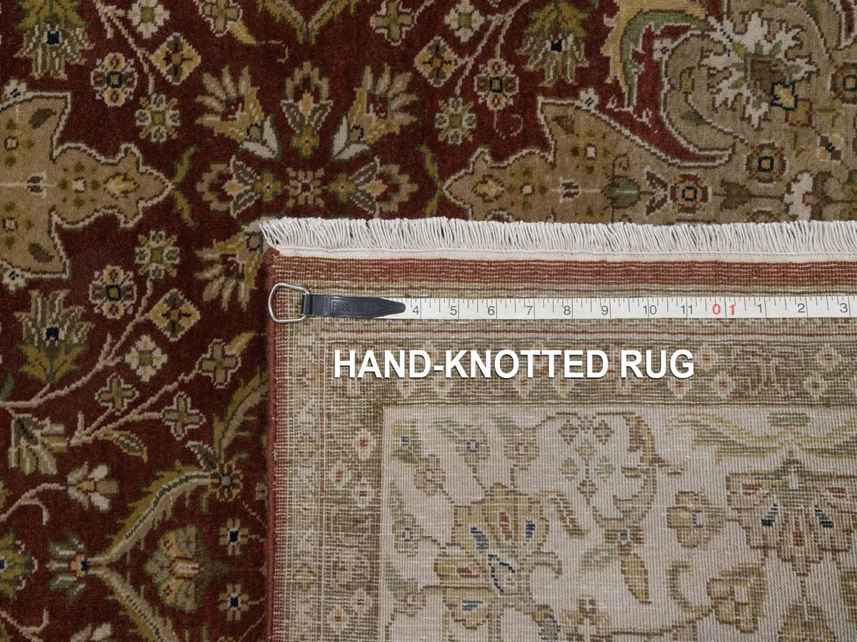 Kashan Fine Oriental hand-knotted wool rug in Red & Ivory, 5' x 7'2" — SKU O092326 (view 8)