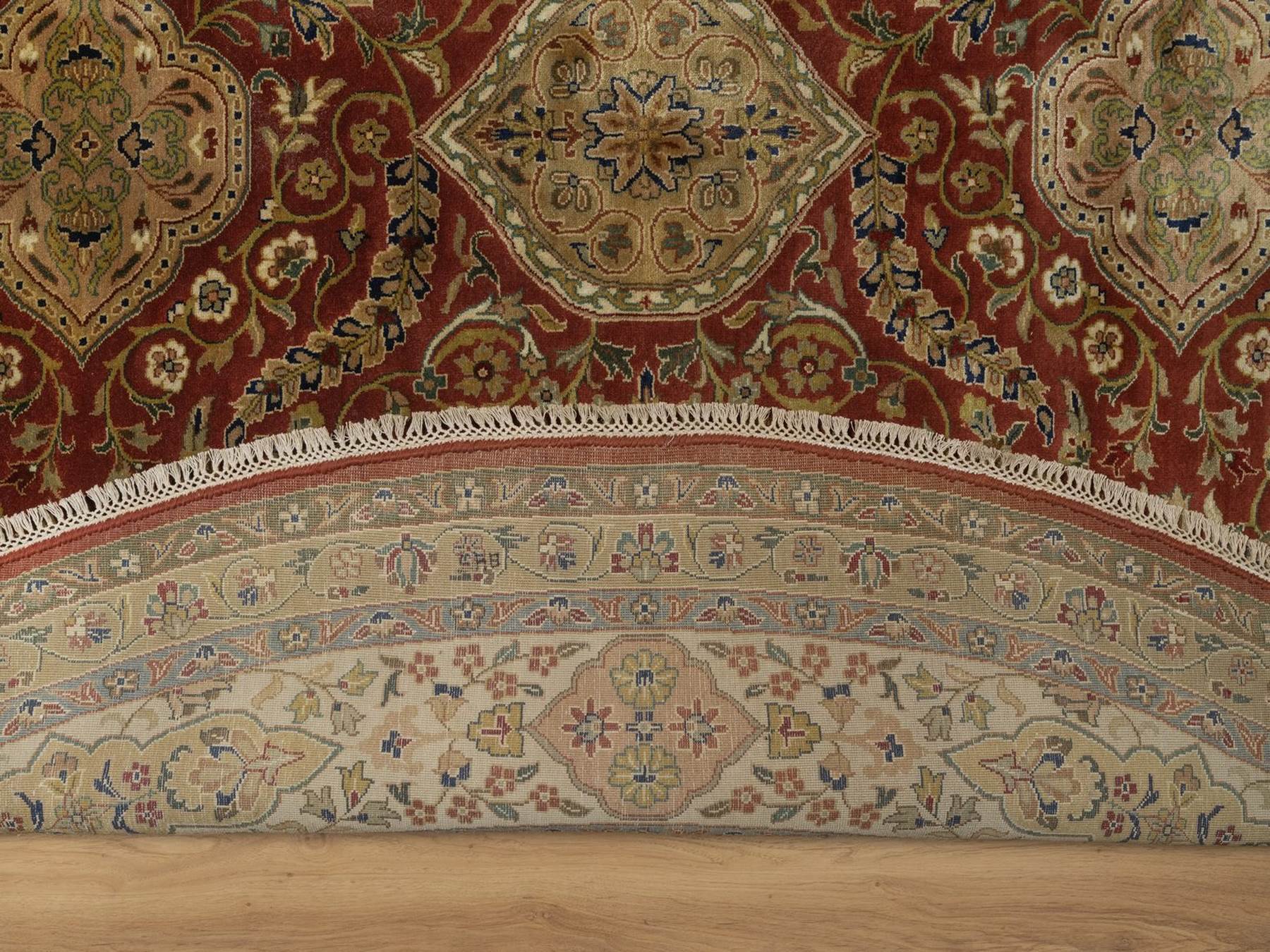 Kashan Fine Oriental hand-knotted wool rug in Red & Ivory, 9' x 9' — SKU O092334 (view 4)