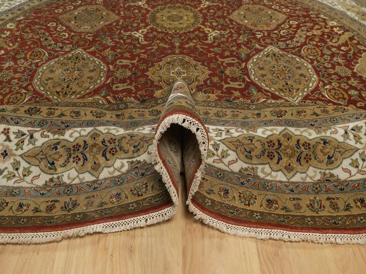 Kashan Fine Oriental hand-knotted wool rug in Red & Ivory, 9' x 9' — SKU O092334 (view 5)