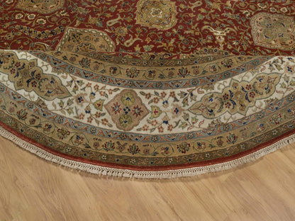 Kashan Fine Oriental hand-knotted wool rug in Red & Ivory, 9' x 9' — SKU O092334 (view 6)