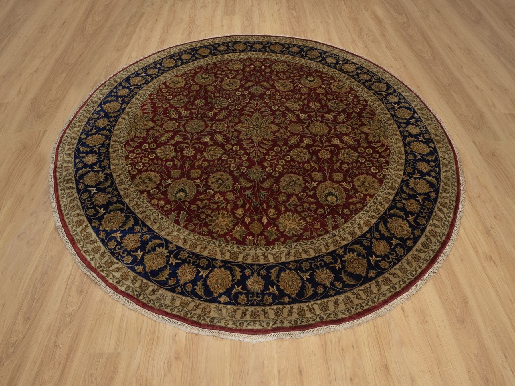 Red 8'9" x 8'9" Fine Oriental Hand knotted Wool/Silk Rug - Sku: O092338
