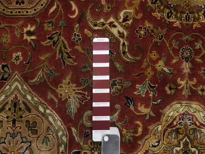 Red 9'1" x 9'1" Fine Oriental Hand knotted Wool Rug - Sku: O092340