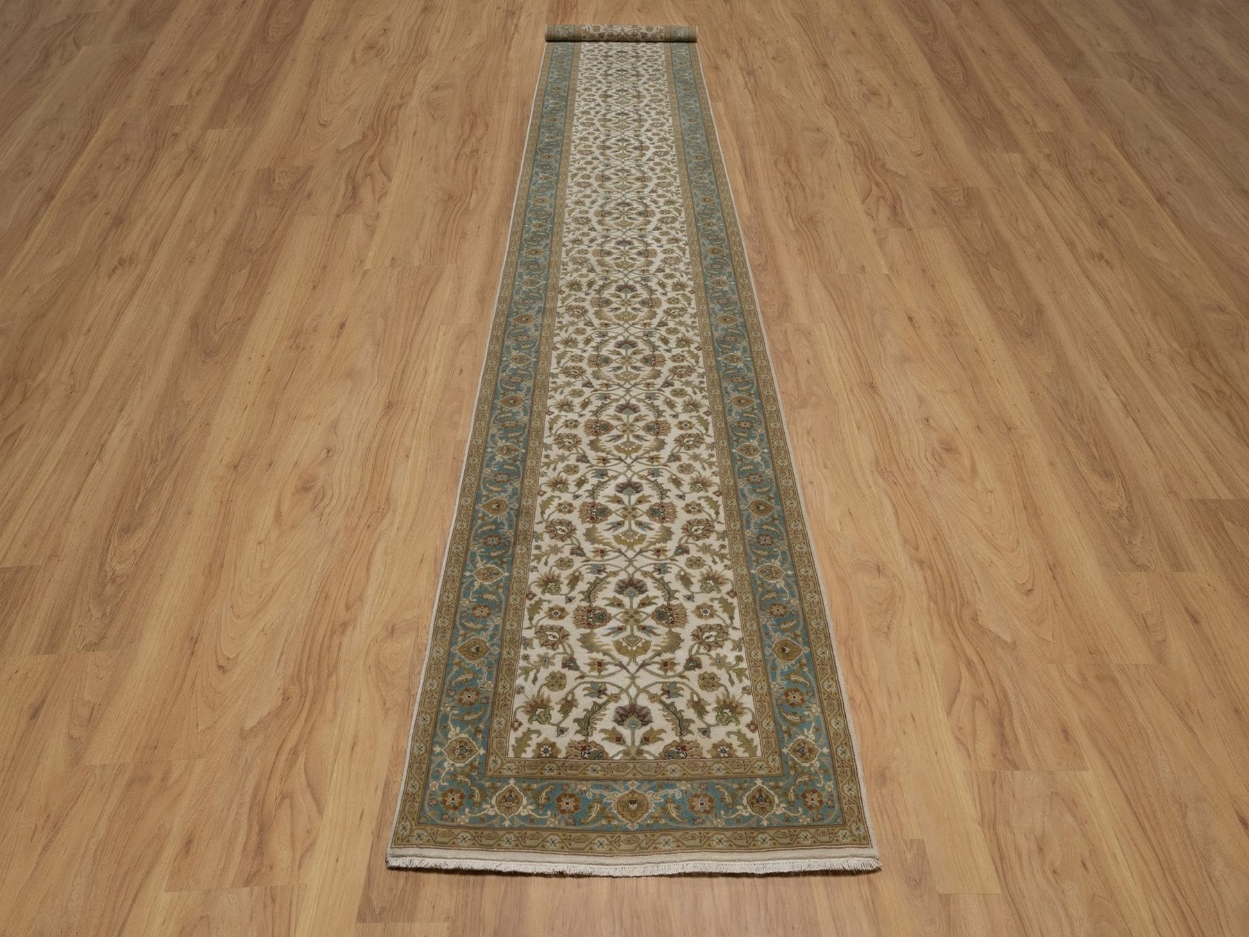 Kashan Fine Oriental hand-knotted wool runner in Ivory & Blue, 3'1" x 18' — SKU O092351 (view 2)