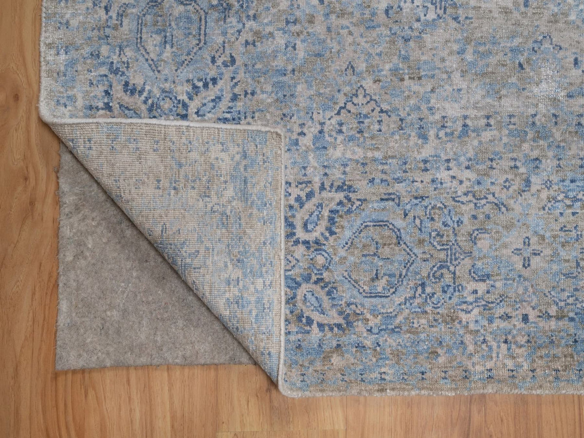 Modern / Contemporary hand-knotted silk rug in Gray, 8' x 10'2" — SKU O092355 (view 4)