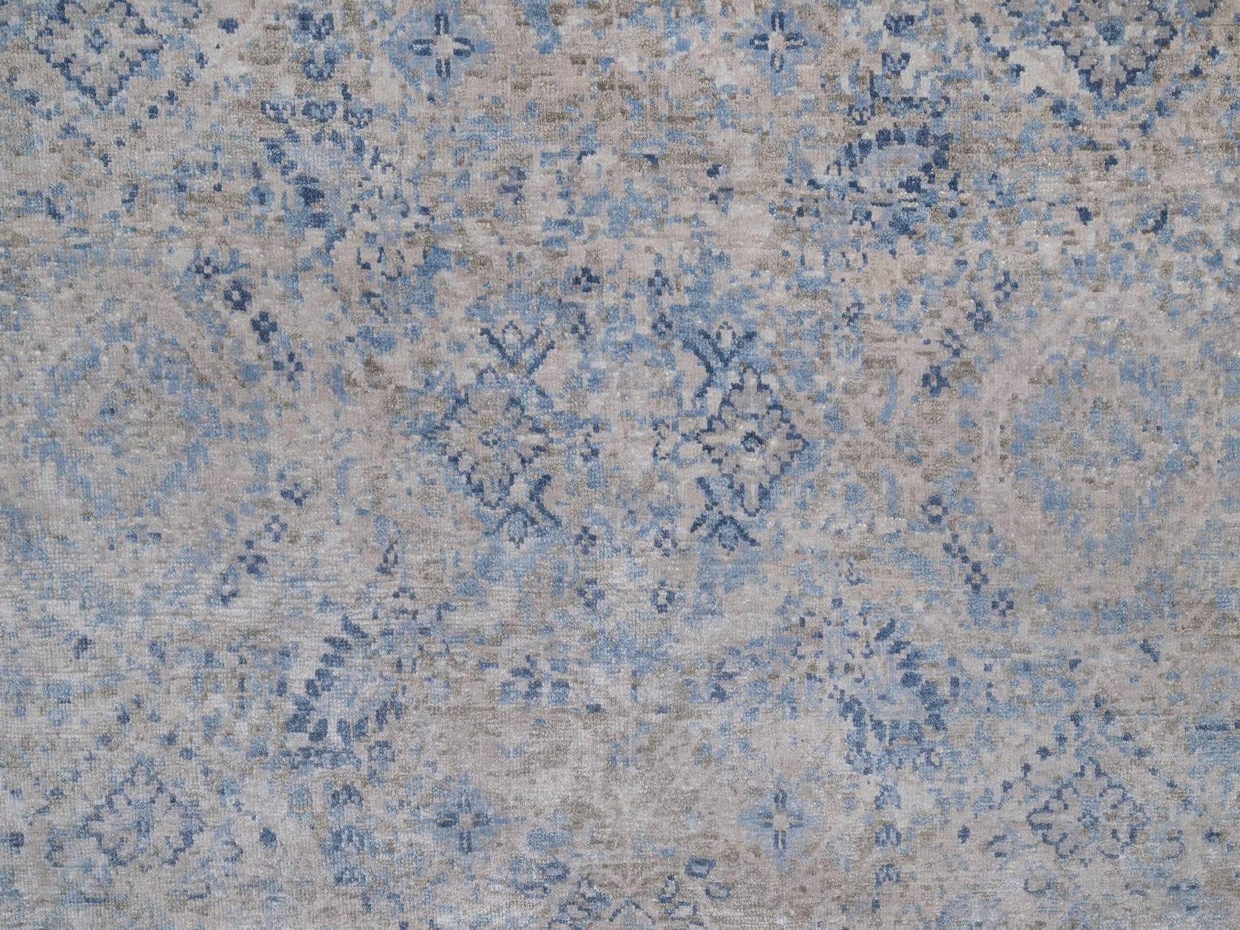Modern / Contemporary hand-knotted silk rug in Gray, 8' x 10'2" — SKU O092355 (view 8)