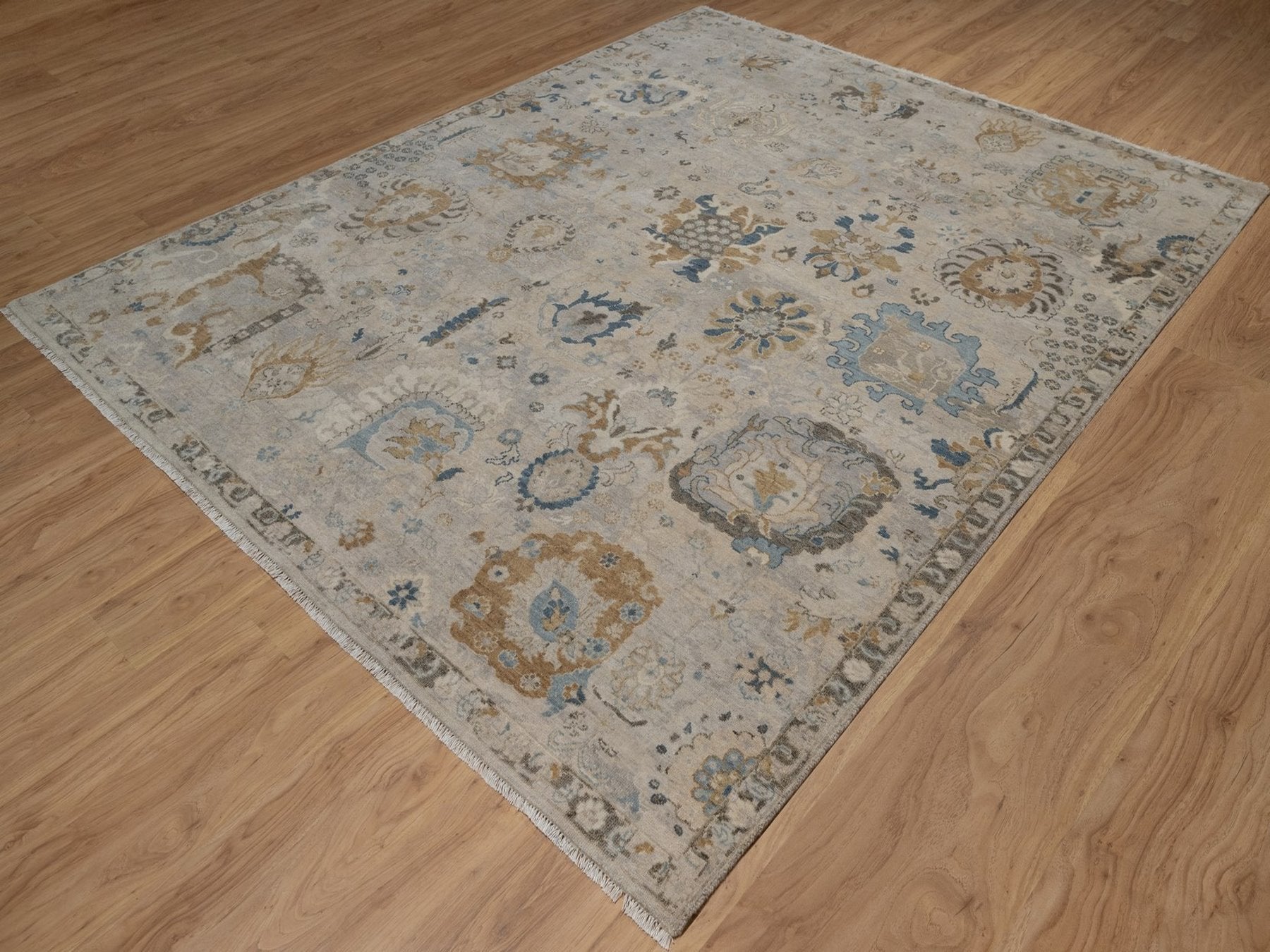 Oushak Oushak hand-knotted wool rug in Ivory, 7'11" x 10' — SKU O092366 (view 3)