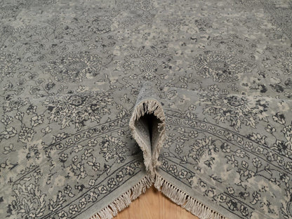 Kashan Transitional hand-knotted wool rug in Gray, 8' x 10'1" — SKU O092370 (view 5)