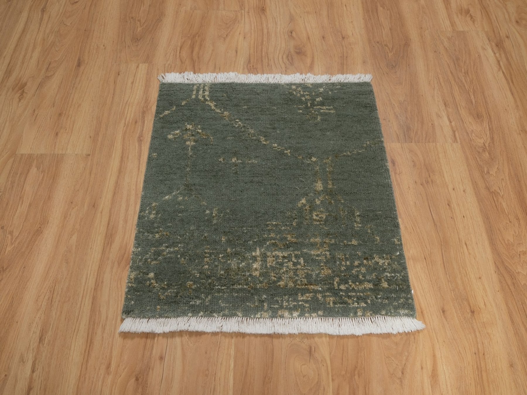 Green 2'0" x 2'0" Modern and Contemporary Hand knotted Wool/Silk Rug - Sku: O092376