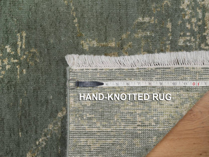 Modern / Contemporary hand-knotted wool/silk rug in Green, 2' x 2' — SKU O092376 (view 8)