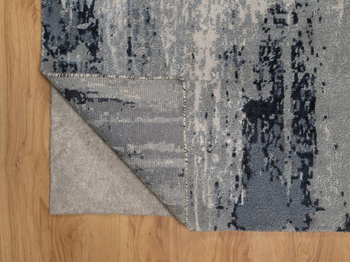 Modern / Contemporary hand-knotted wool/silk runner in Ivory, 2'5" x 19'9" — SKU O092380 (view 3)