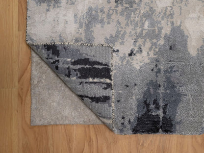 Ivory 2'0" x 3'0" Modern and Contemporary Hand knotted Wool/Silk Rug - Sku: O092382