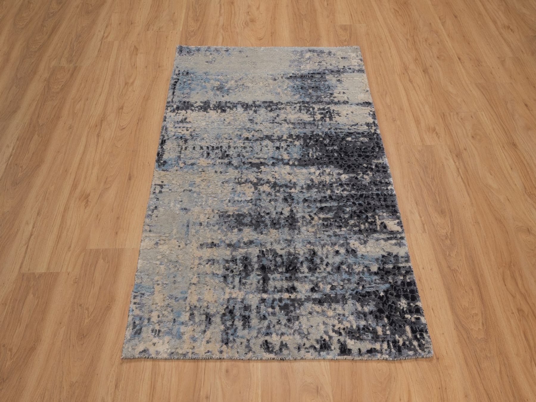 Grey 3'0" x 4'11" Modern and Contemporary Hand knotted Wool/Silk Rug - Sku: O092383