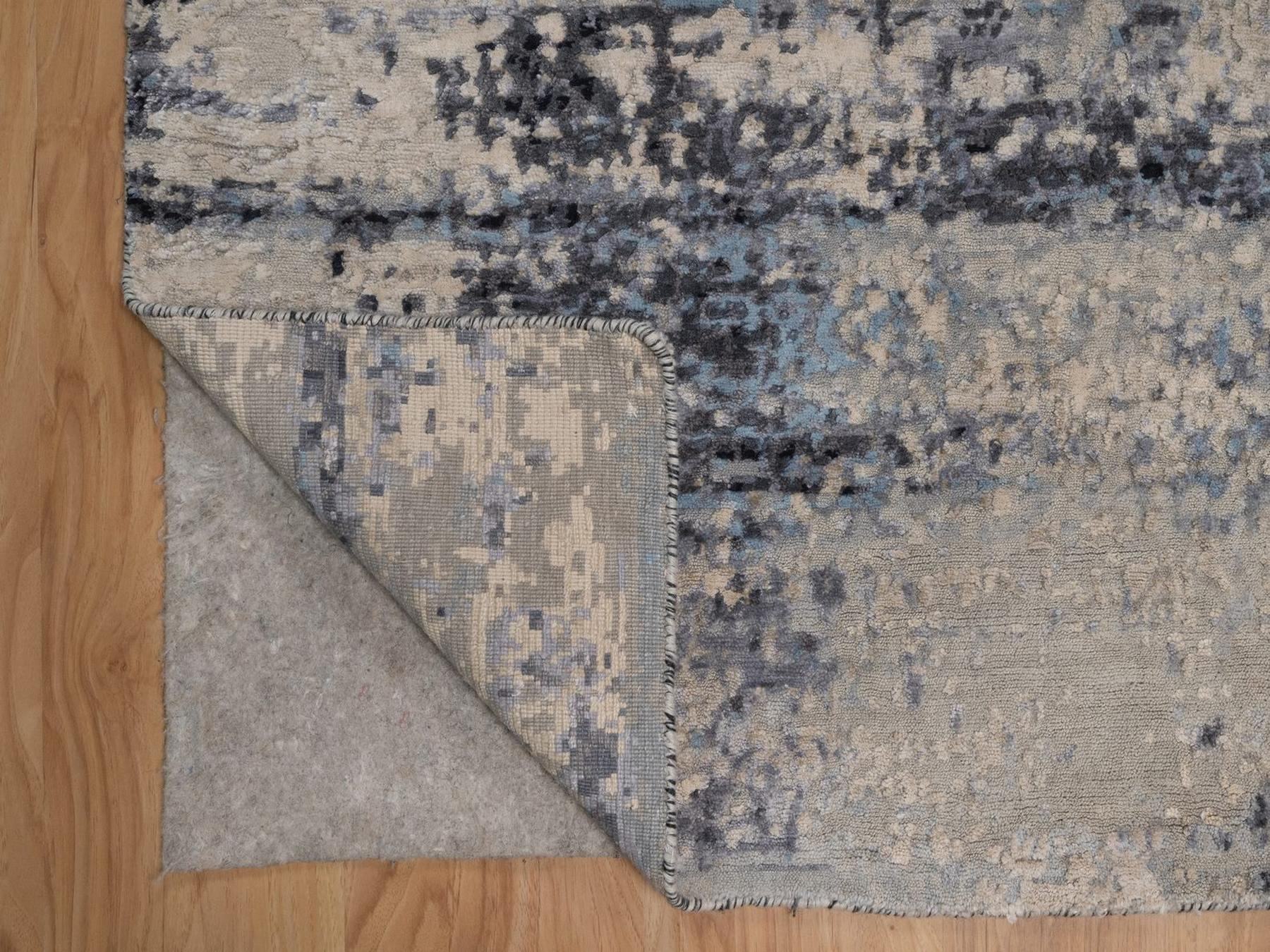 Modern / Contemporary hand-knotted wool/silk rug in Gray, 3'10" x 5'11" — SKU O092384 (view 3)