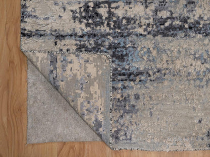 Modern / Contemporary hand-knotted wool/silk rug in Gray, 3'10" x 5'11" — SKU O092384 (view 3)