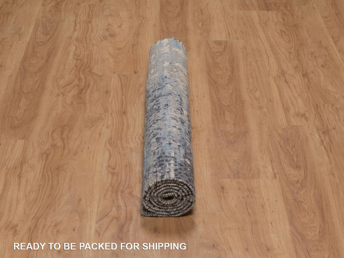 Modern / Contemporary hand-knotted wool/silk rug in Gray, 3'10" x 5'11" — SKU O092384 (view 6)