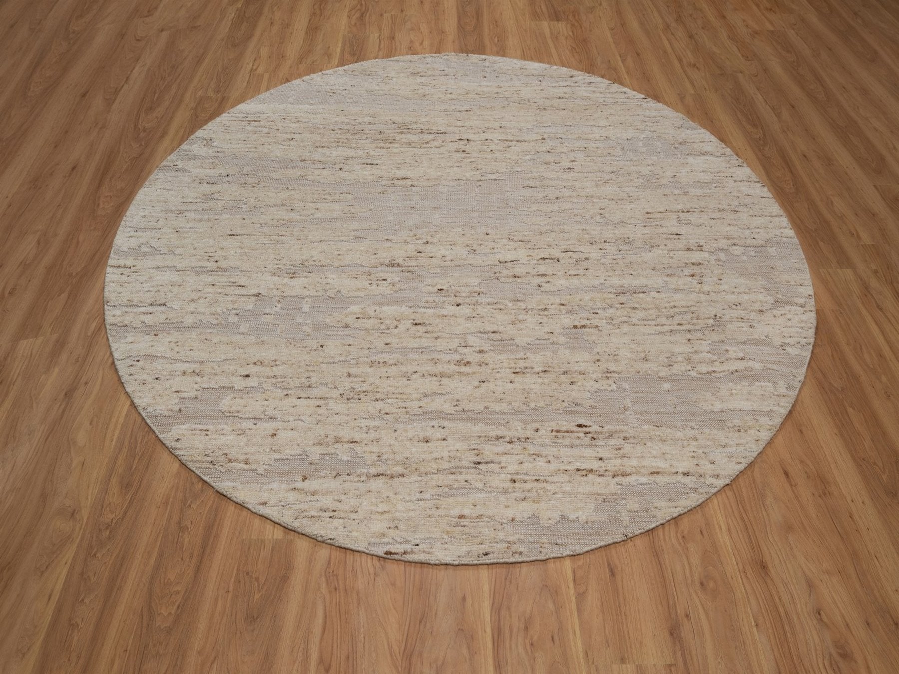 Ivory 8'0" x 8'0" Modern and Contemporary Hand knotted Wool Rug - Sku: O092392