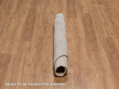 Ivory 5'0" x 5'0" Modern and Contemporary Hand knotted Wool Rug - Sku: O092394
