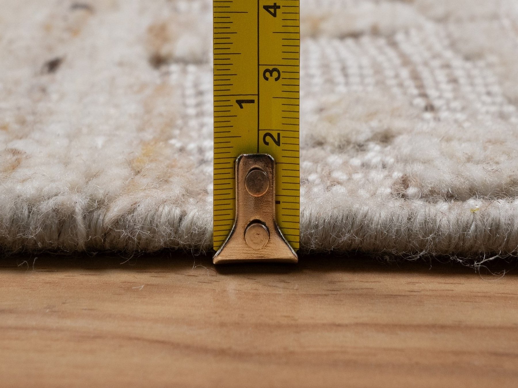 Modern / Contemporary hand-knotted wool runner in Ivory, 2'8" x 12'1" — SKU O092397 (view 7)