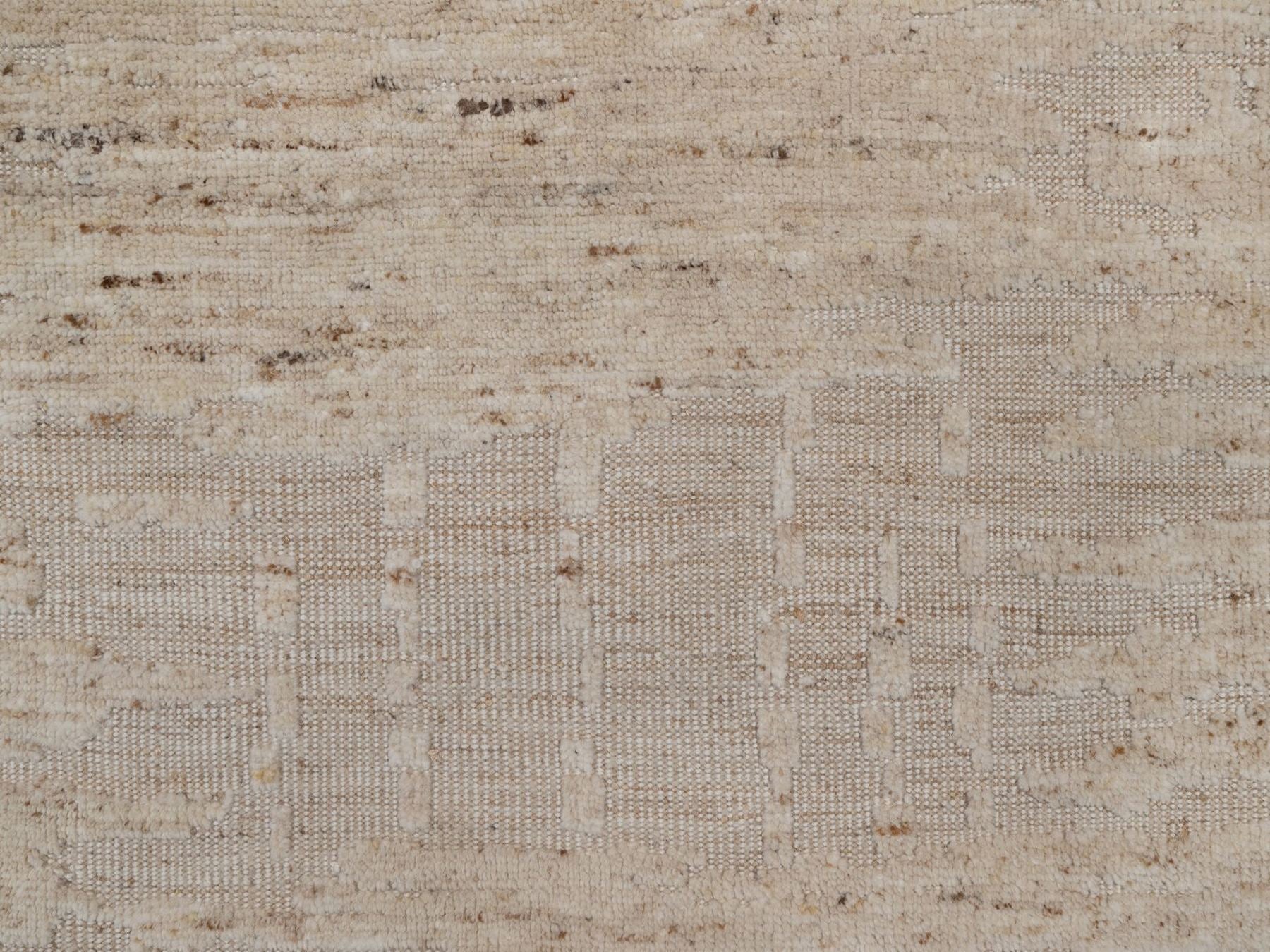 Modern / Contemporary hand-knotted wool rug in Ivory, 4'11" x 4'11" — SKU O092398 (view 5)