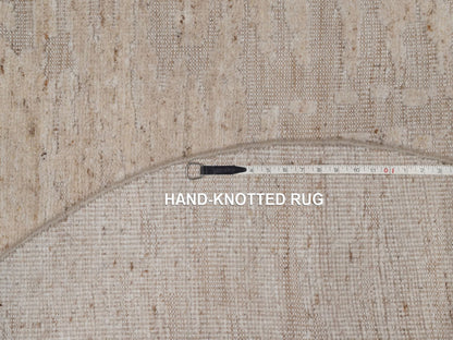 Modern / Contemporary hand-knotted wool rug in Ivory, 4'11" x 4'11" — SKU O092398 (view 8)