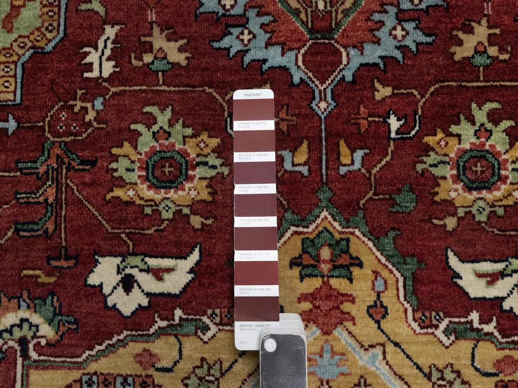 Heriz Heriz hand-knotted wool rug in Red & Ivory, 5' x 7'2" — SKU O092407 (view 4)