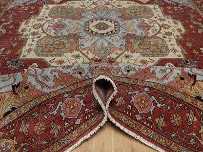 Heriz Heriz hand-knotted wool rug in Red, 9'1" x 12'2" — SKU O092422 (view 5)