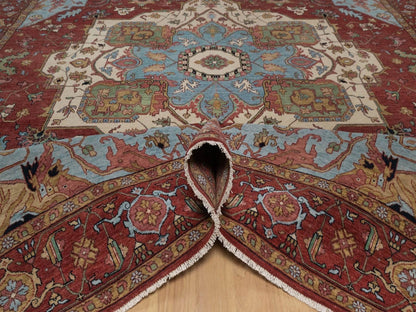 Heriz Heriz hand-knotted wool rug in Red, 8'11" x 12'1" — SKU O092423 (view 5)