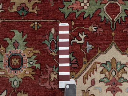 Heriz Heriz hand-knotted wool rug in Red, 8'11" x 12'1" — SKU O092423 (view 7)