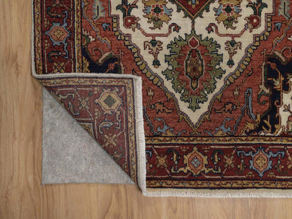 Heriz Heriz hand-knotted wool rug in Ivory & Red, 3'1" x 5'1" — SKU O092441 (view 3)