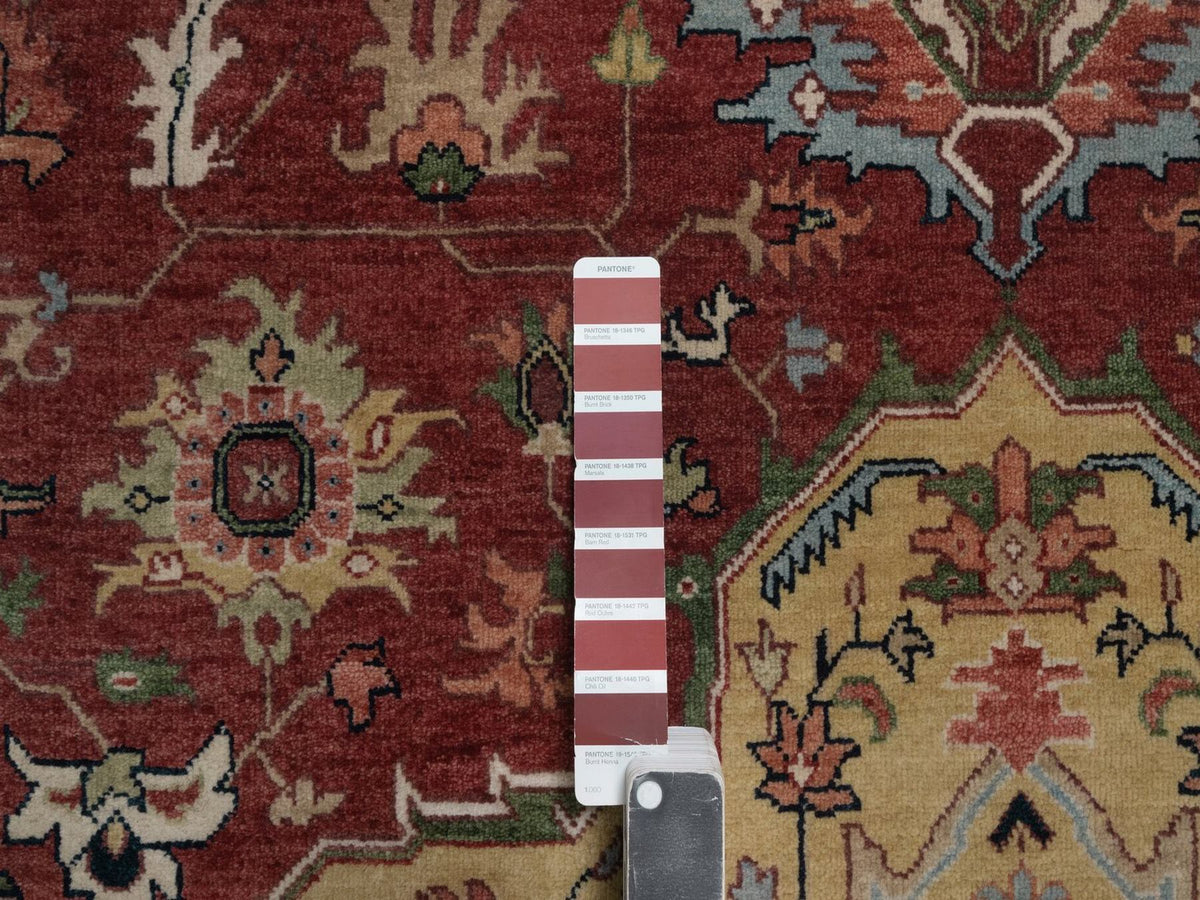 Heriz Heriz hand-knotted wool rug in Red & Ivory, 8' x 8' — SKU O092443 (view 7)
