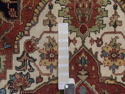 Heriz Heriz hand-knotted wool rug in Ivory & Red, 4'1" x 6'2" — SKU O092446 (view 4)
