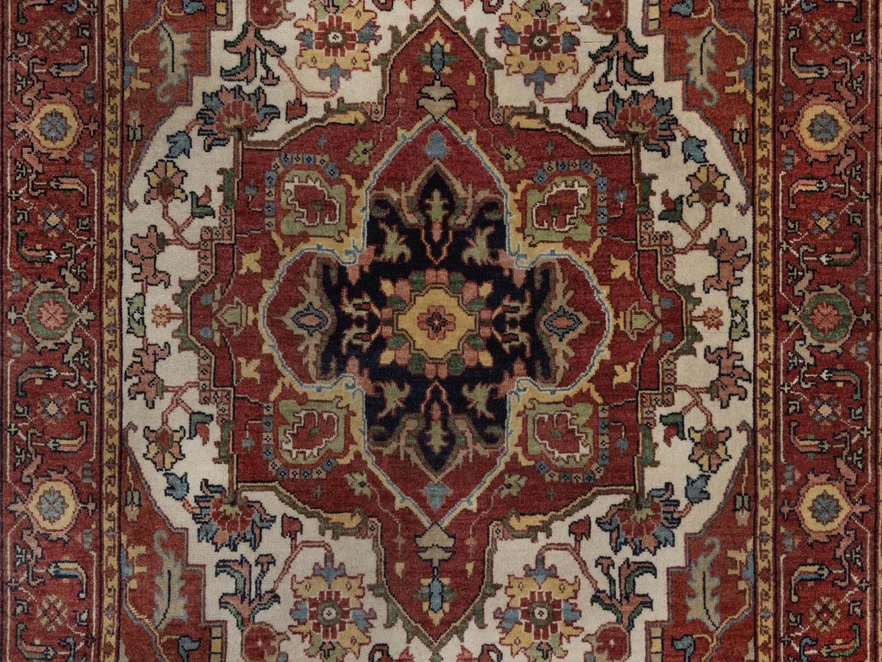 Heriz Heriz hand-knotted wool rug in Ivory & Red, 4'1" x 6'2" — SKU O092446 (view 5)