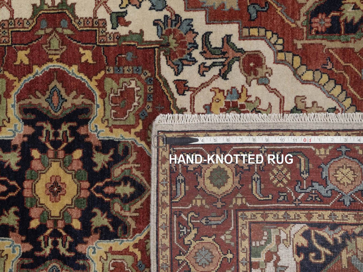 Heriz Heriz hand-knotted wool rug in Ivory & Red, 4'1" x 6'2" — SKU O092446 (view 8)