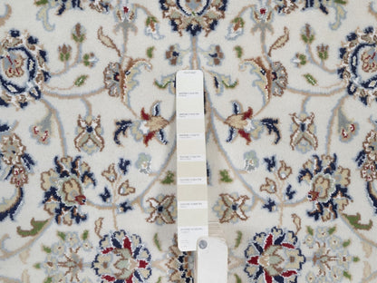 Nain Fine Oriental hand-knotted wool/silk rug in Ivory, 5'2" x 5'2" — SKU O092504 (view 4)