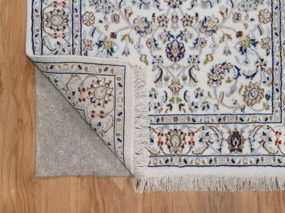 Nain Fine Oriental hand-knotted wool/silk rug in Ivory, 3'1" x 5'3" — SKU O092514 (view 3)