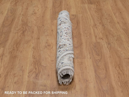 Ivory 5'0" x 5'1" Fine Oriental Hand knotted Wool/Silk Rug - Sku: O092516