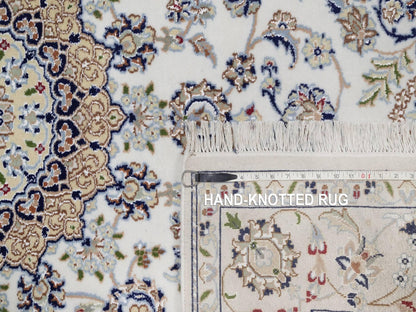 Nain Fine Oriental hand-knotted wool/silk rug in Ivory, 5'2" x 7'1" — SKU O092523 (view 8)