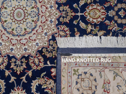 Blue 6'5" x 6'8" Fine Oriental Hand knotted Wool/Silk Rug - Sku: O092553