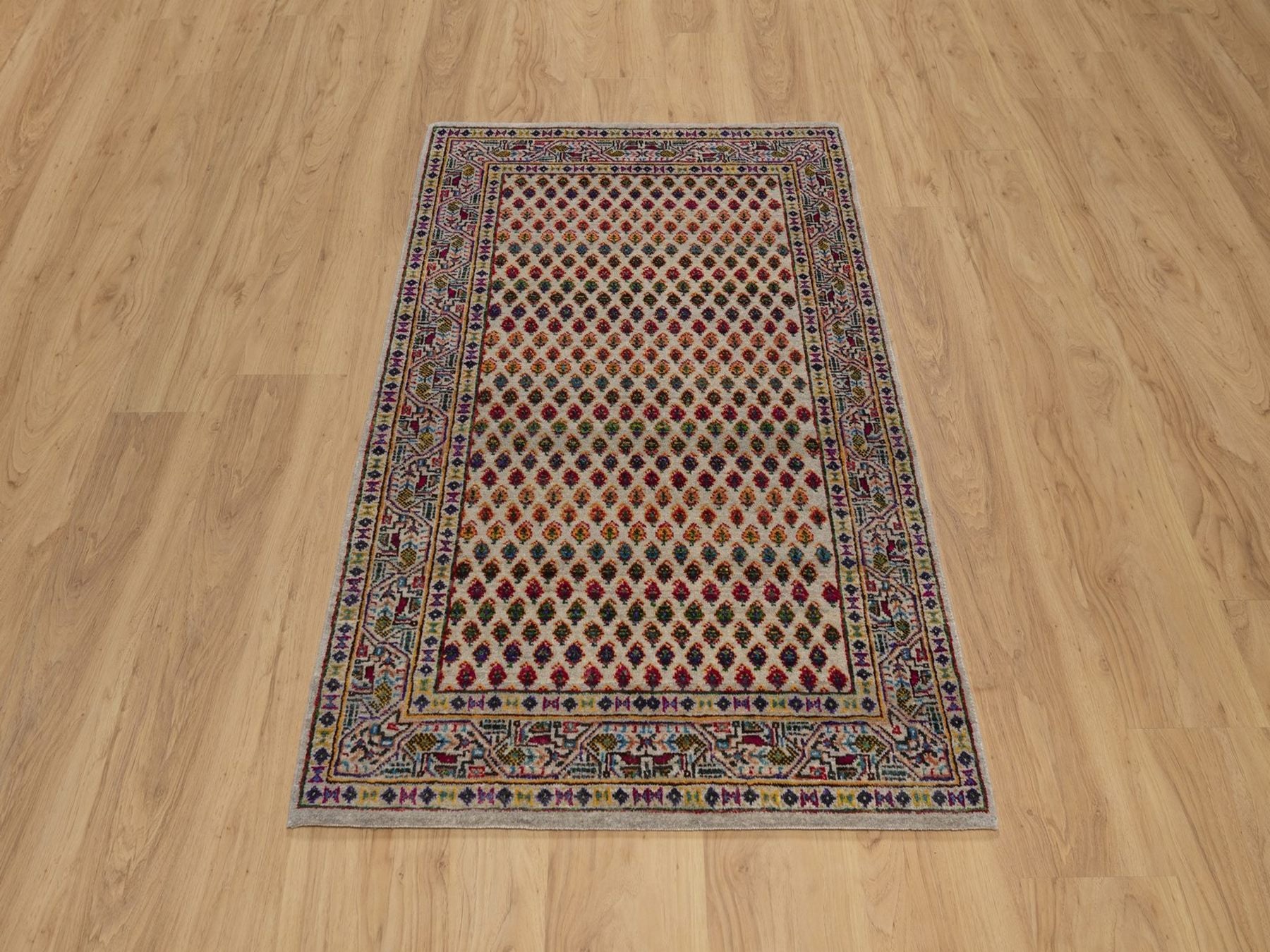 Beige 3'0" x 4'11" Modern and Contemporary Hand knotted Wool/Silk Rug - Sku: O092598