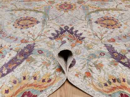 Transitional hand-knotted wool/silk rug in Ivory, 8'11" x 12' — SKU O092603 (view 5)