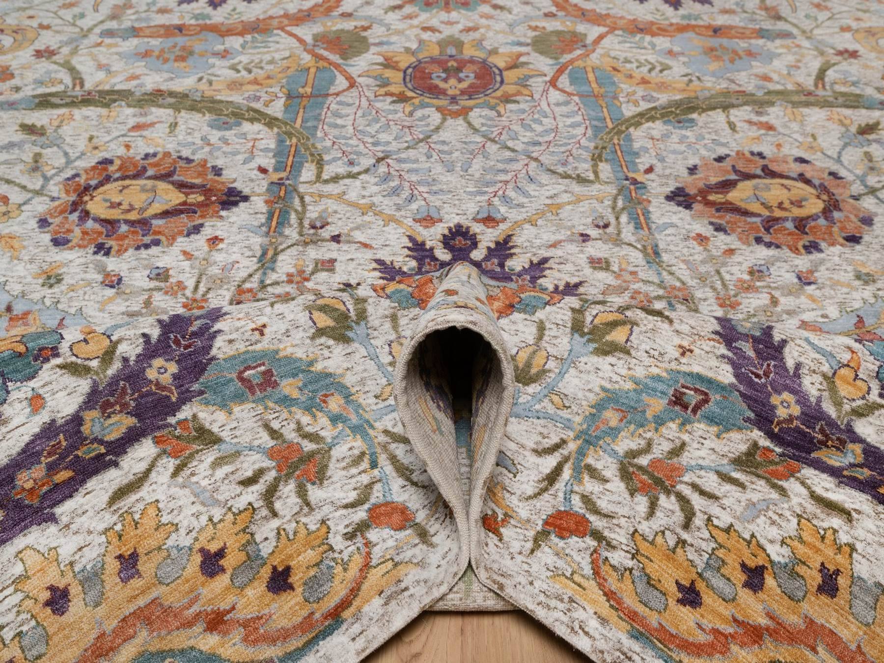 Transitional hand-knotted wool/silk rug in Ivory, 9' x 11'11" — SKU O092604 (view 5)