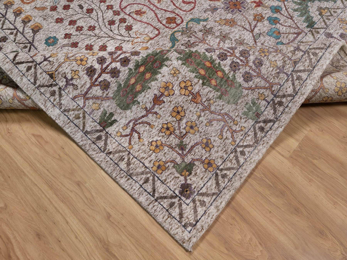 Transitional hand-knotted wool/silk rug in Ivory, 11'7" x 18'3" — SKU O092606 (view 6)
