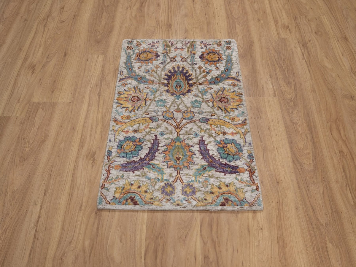 Transitional hand-knotted wool/silk rug in Ivory, 2' x 3' — SKU O092613 (view 2)